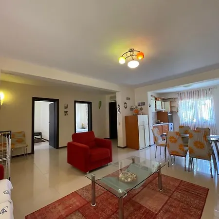 Casa Ta De Vacanta Nyaraló *